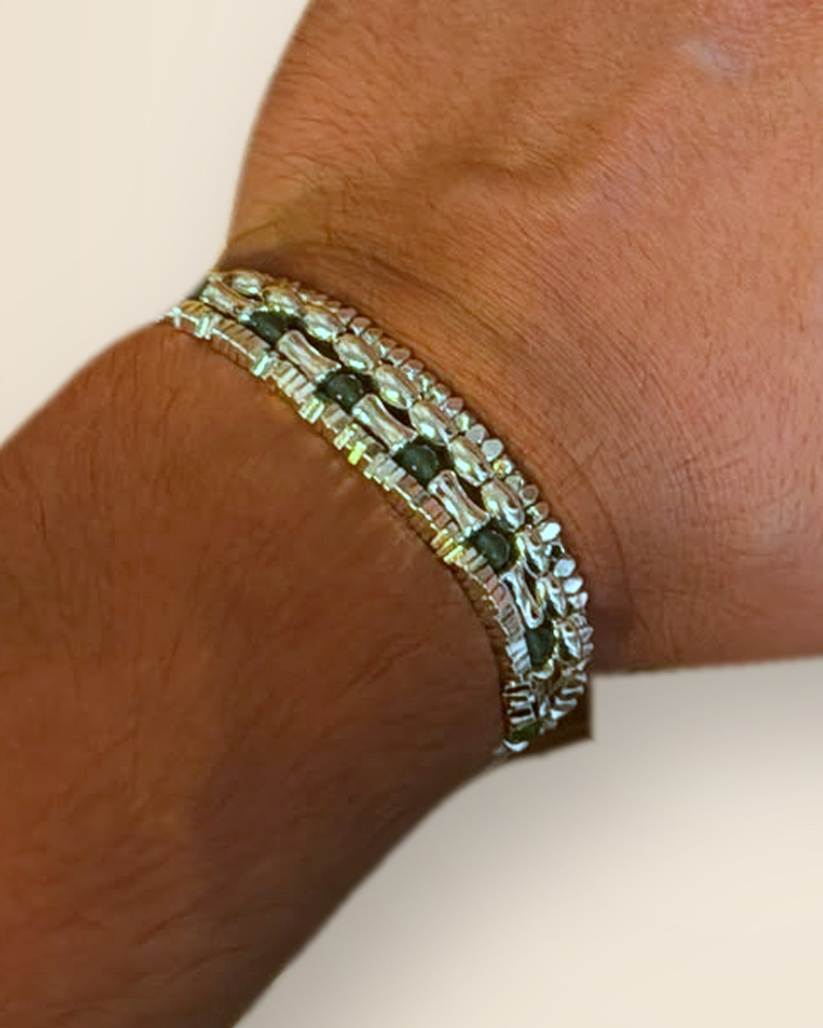 The Verde Set close-up